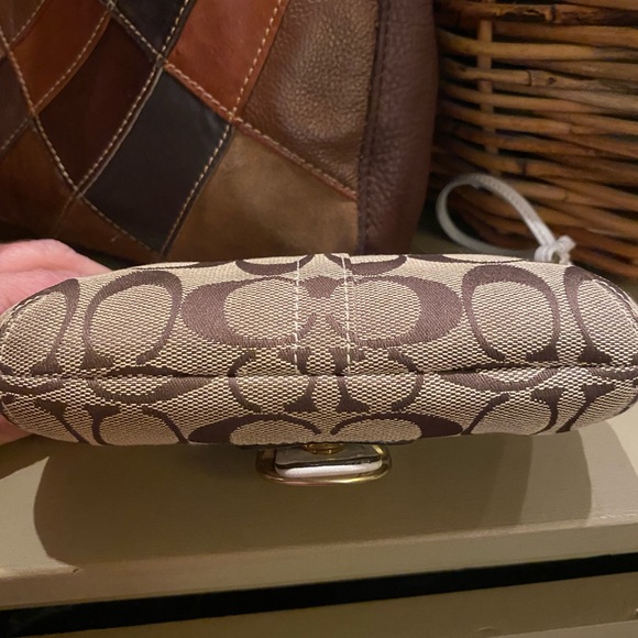 Coach Bleecker Wristlet/Demi Purse - Picture 6 of 12